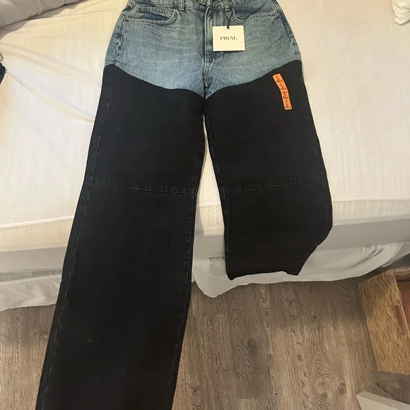 PIRAL Two-Tone Blue and Black Wide-Leg Jeans - Picture 3 of 4